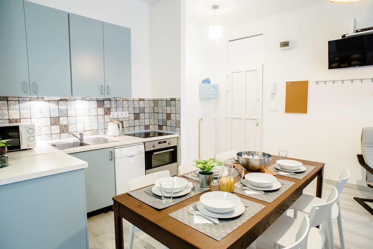 Central New Home With 3 Bedrooms, A/C And Balcony Budapest Exterior photo